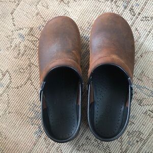 Dansko professional antique brown/ black leather clogs
